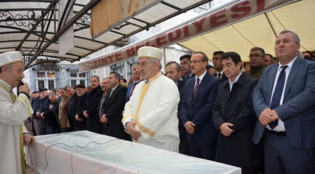 Bölgemiz Milletvekili Aksu'nun anne acısı