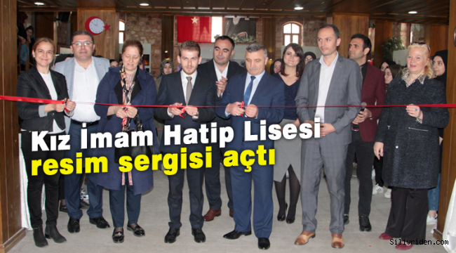 Kız İmam Hatip Lisesi resim sergisi açtı