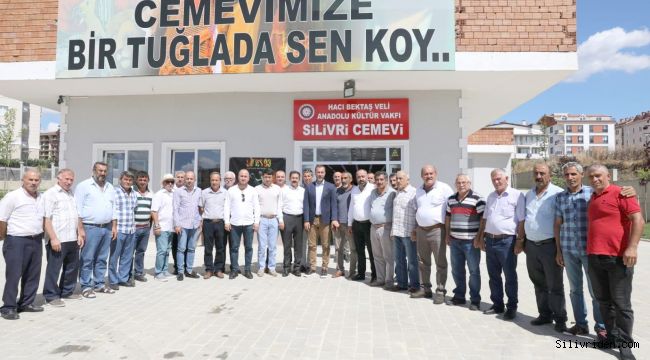 Başkan Yılmaz Cemevi'nde düzenlenen programa katıldı