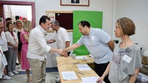 Balcıoğlu, Bulgaristan seçimleri için oy kullanan vatandaşları ziyaret etti