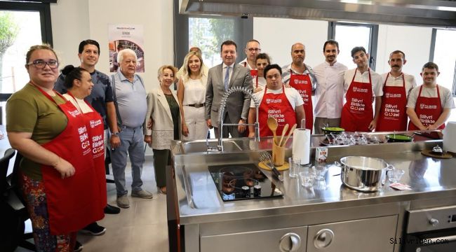 Balcıoğlu, Engelsiz Yaşam Merkezi'ni ziyaret etti