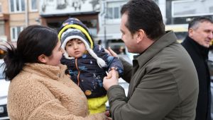 Balcıoğlu, çarşı merkezinde vatandaşlarla buluştu