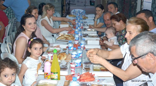 Pasaj esnafı iftarda buluştu!